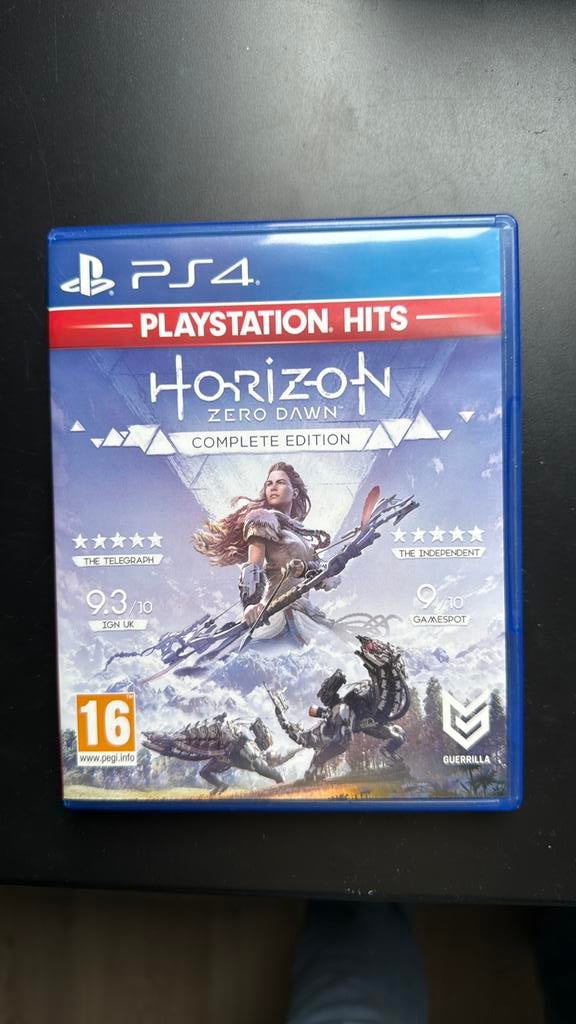 Horizon Zero Dawn (PlayStation Hits), PS4, Ophalen of Verzenden, Overige genres, Vanaf 16 jaar