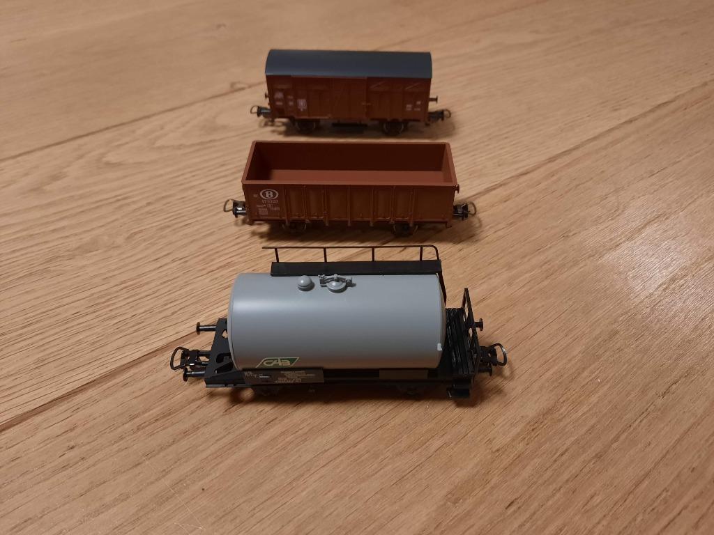 Piko 96084 - coffret de 3 wagons SNCB, Hobby & Loisirs créatifs, Trains miniatures | HO, Enlèvement ou Envoi, Comme neuf, Wagon
