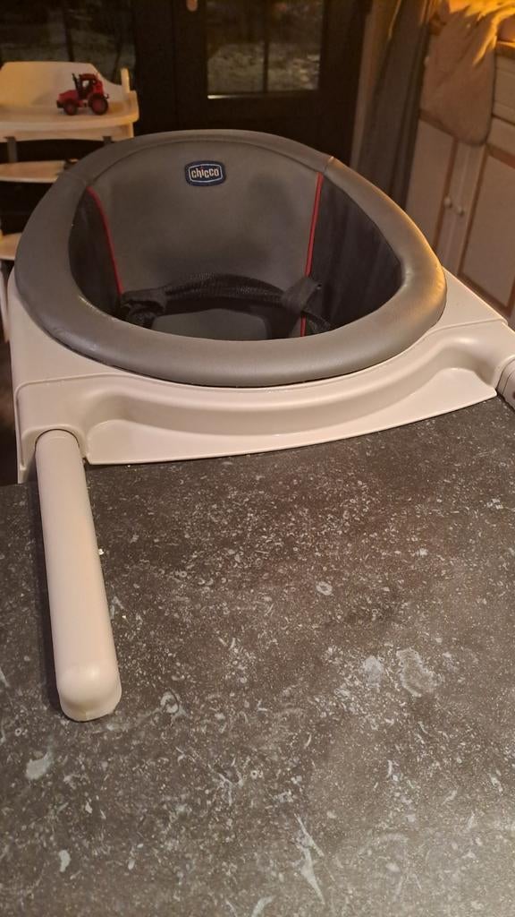 Chicco draaibaar tafelstoeltje 360, Ophalen