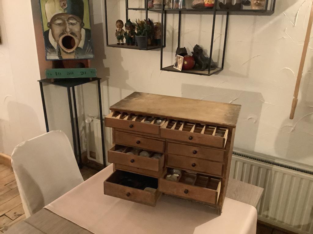 Exclusieve ladenkastje ( horlogemaker), Antiquités & Art, Antiquités | Autres Antiquités, Enlèvement