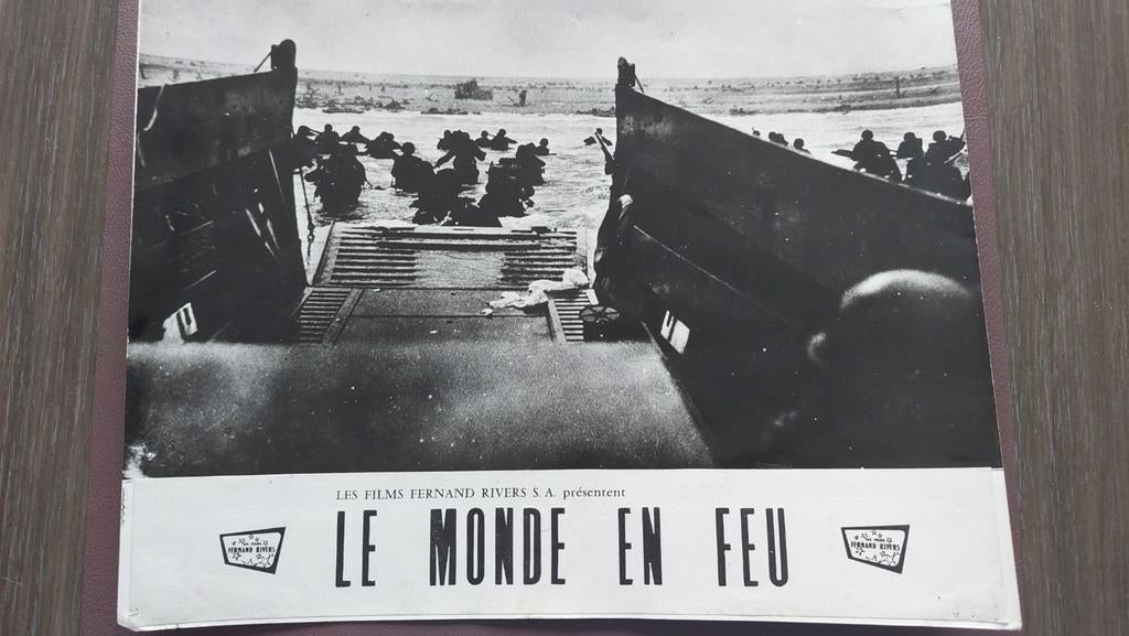 Grote echte foto film Le Monde En Feu 1958, Verzamelen, Ophalen of Verzenden, Gebruikt, Film