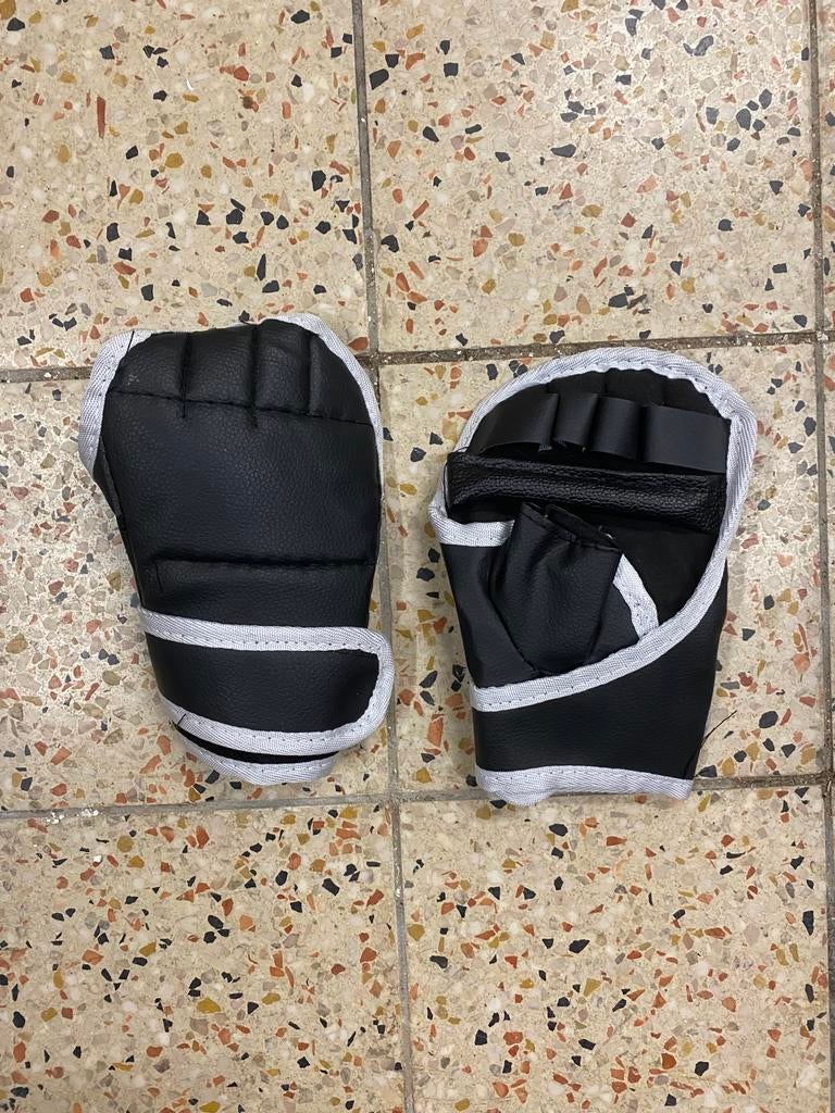 Gants de combat, Enlèvement ou Envoi, Utilisé, Équipement d'arts martiaux, Autres