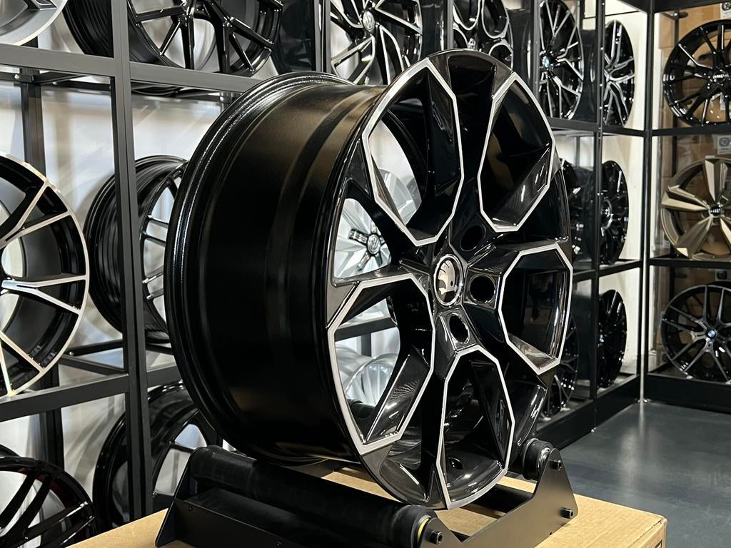 Jantes 18" RS Look 5x112 neuves Skoda Octavia Super B Karoq, Autos : Pièces & Accessoires, Pneus & Jantes, Enlèvement ou Envoi