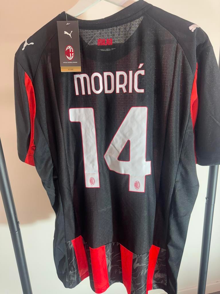 Maillot Playerfit Modric en S , M, L, et Xl, Maat L, Ophalen of Verzenden, Nieuw, Shirt