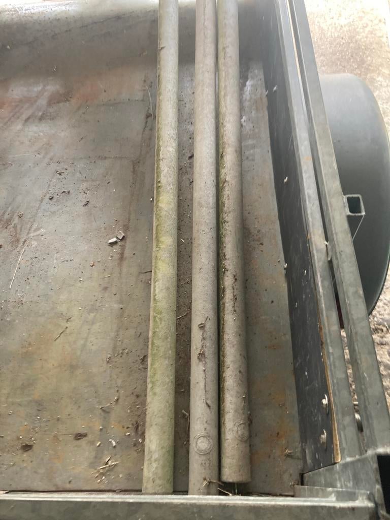 Piquet de cloture en pvc recyclé 10 pièces, Enlèvement