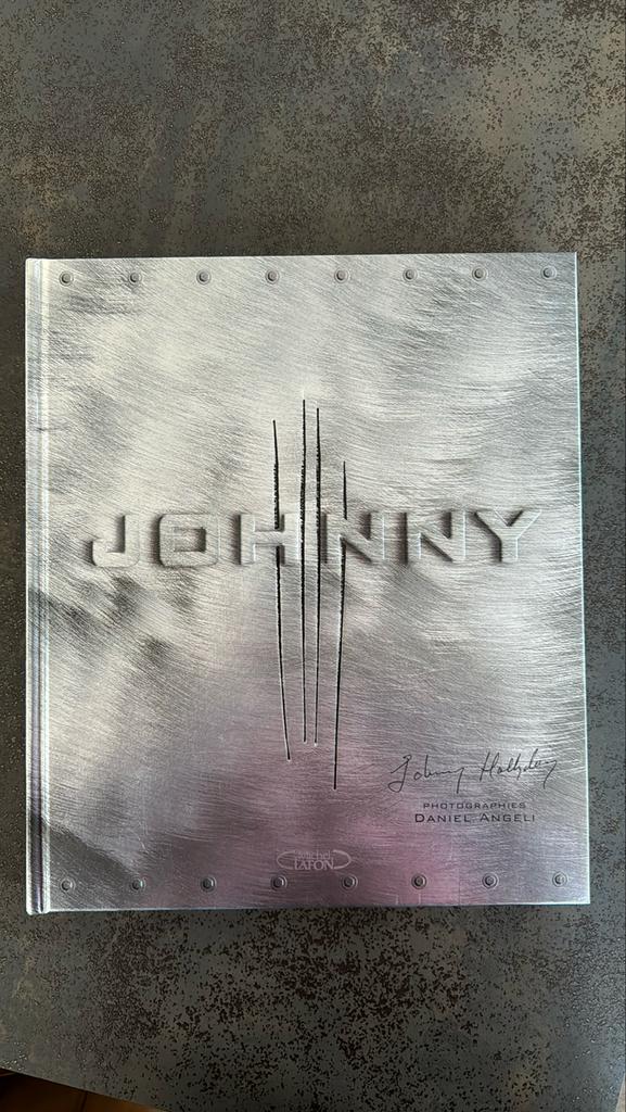 Livre photos Johnny Hallyday, Comme neuf
