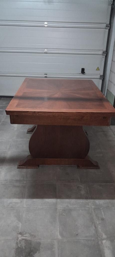 TABLE AVEC 2 RALLONGES EN CHÊNE MASSIF ( 1 coin à recoller), Enlèvement, Utilisé, Chêne