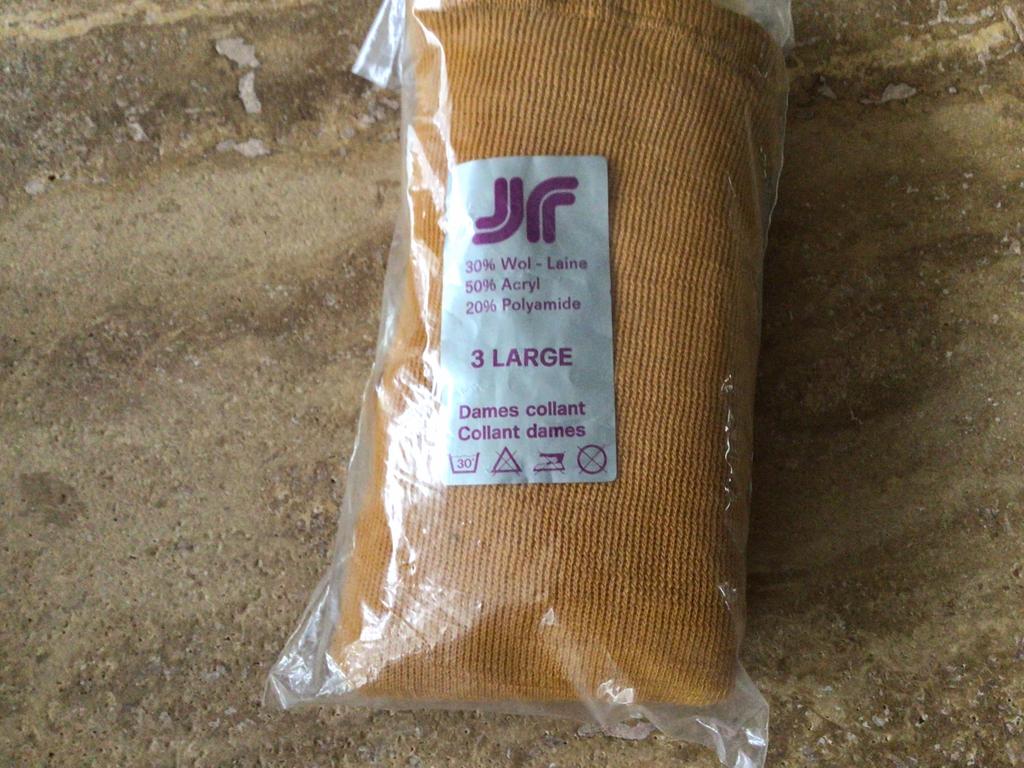 Collants 3L, Enlèvement