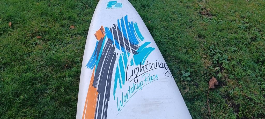 F2 Lightning Worldcup Race met carbon zwaard, Sports nautiques & Bateaux, Enlèvement, Utilisé, 300 cm ou plus