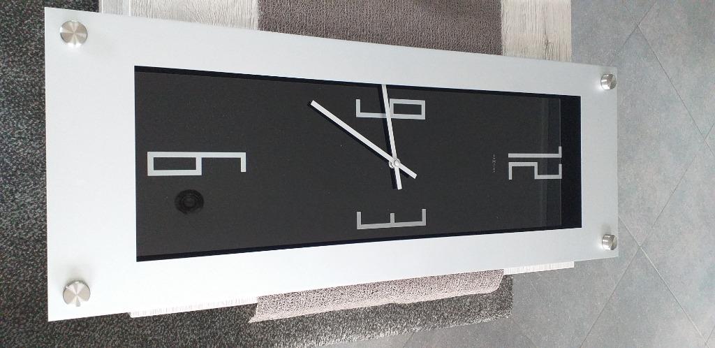 Horloge, Enlèvement