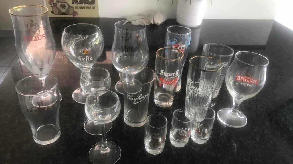 Glas Julius, Leffe, Guinness, Smeets, Luykens, Victoria, Enlèvement ou Envoi, Comme neuf
