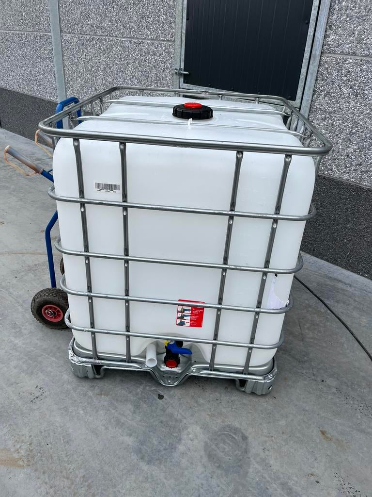 IBC containers op metalen pallet 50 euro, Ophalen, Zo goed als nieuw