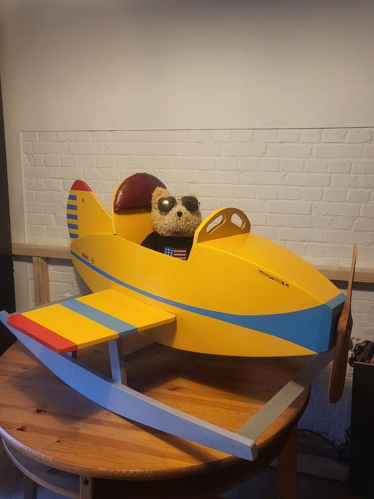 Schommel vliegtuig, Enlèvement