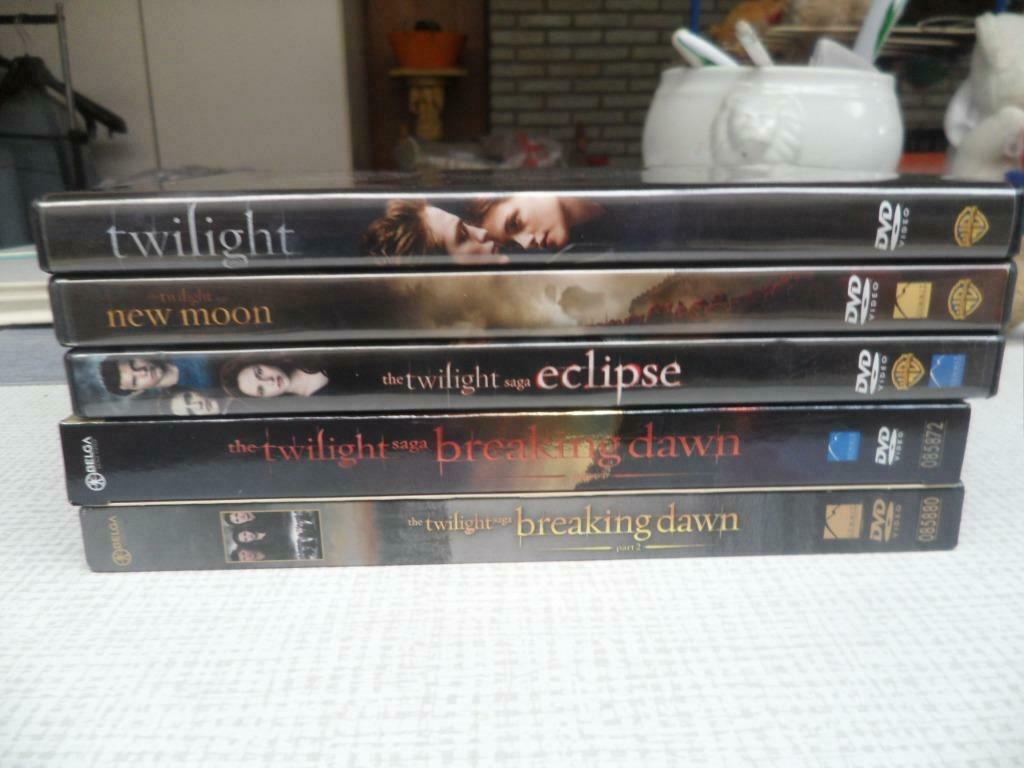 the twilight saga volledige reeks, Ophalen of Verzenden, Zo goed als nieuw