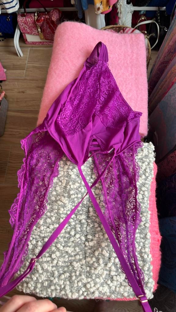 Lingerie body violet M neuf, Violet