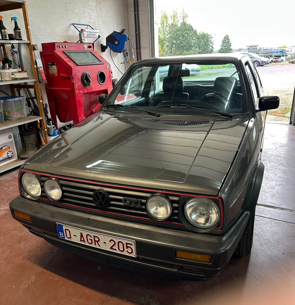 Volkswagen Golf 2 GTI MK2 1992 (oldtimer), Auto's, Volkswagen, Zwart, 4 cilinders, Bruin, Leder