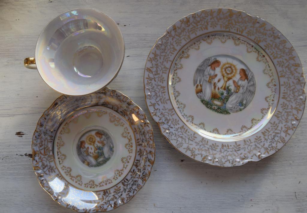 Service à dessert souvenir de communion porcelaine ancienne., Antiquités & Art, Enlèvement ou Envoi