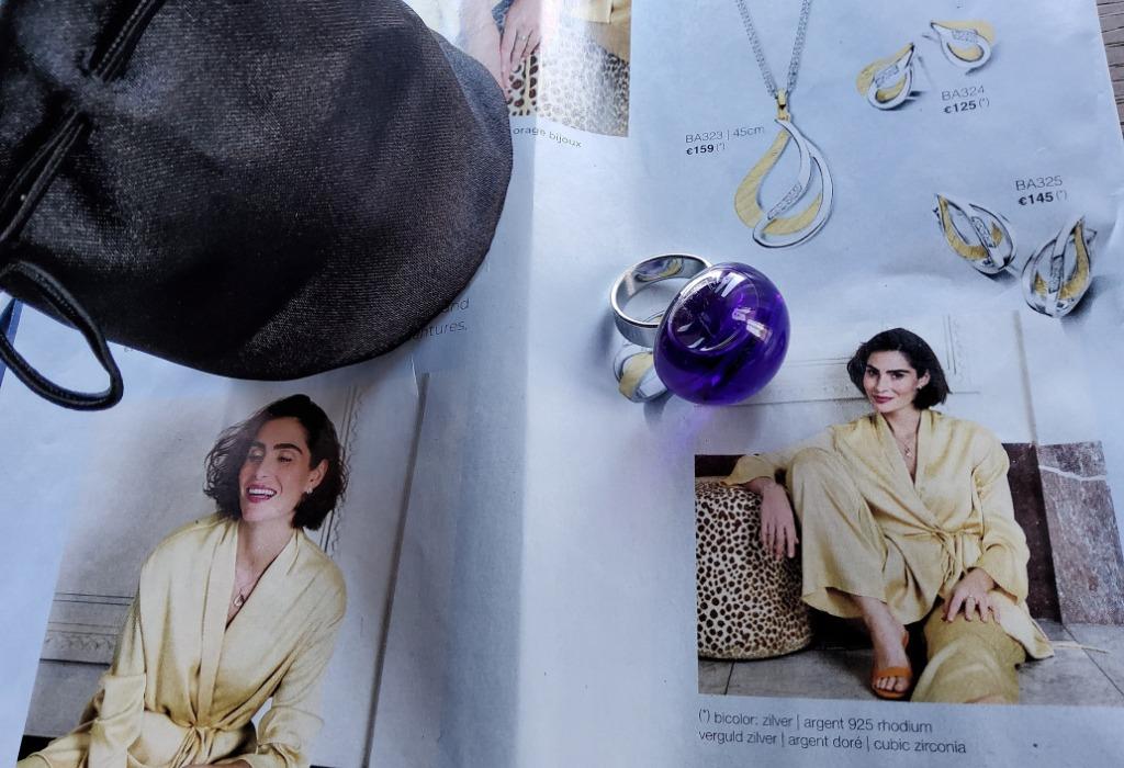 Belle bague violette Pylones, nouvelle bague ronde, tai, Envoi, Neuf, Violet, Fer ou Acier