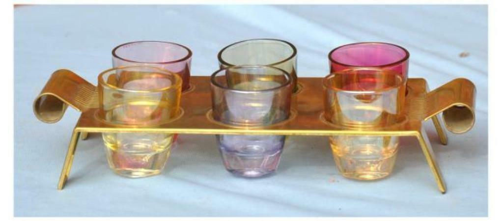 § 6 petits verres colorés sur support en métal vintage année, Antiquités & Art, Enlèvement ou Envoi