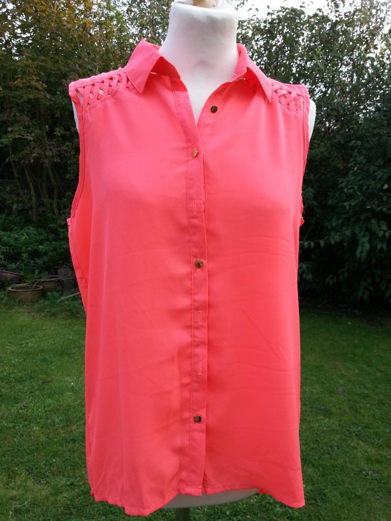 bloes fel (fluo) oranje-roos schouder deco strookjes Nieuw, Kleding | Dames, Blouses en Tunieken, Ophalen of Verzenden, Nieuw