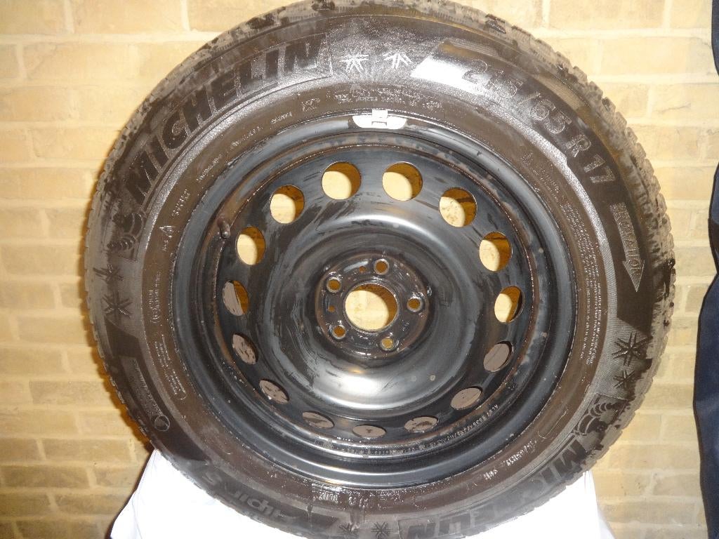 winterbanden citroen C5 air cross, Auto-onderdelen, Banden en Velgen, Ophalen, 17 inch, Winterbanden, Band(en)