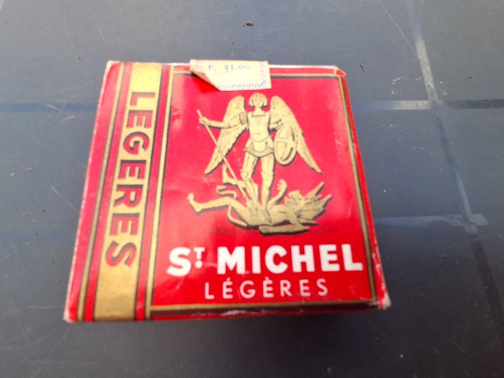 Cigarettes ST MICHEL... taxe 31fr, Enlèvement ou Envoi, Comme neuf, Ustensile