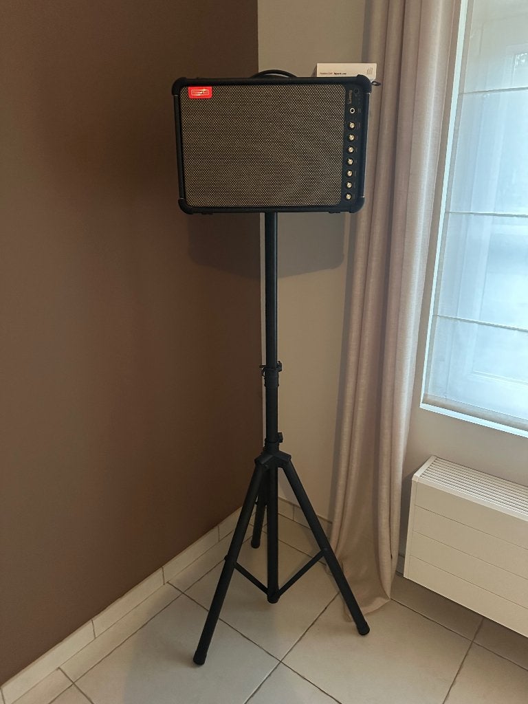 Versterker met statief, Muziek en Instrumenten, Ophalen, Zo goed als nieuw, Gitaar