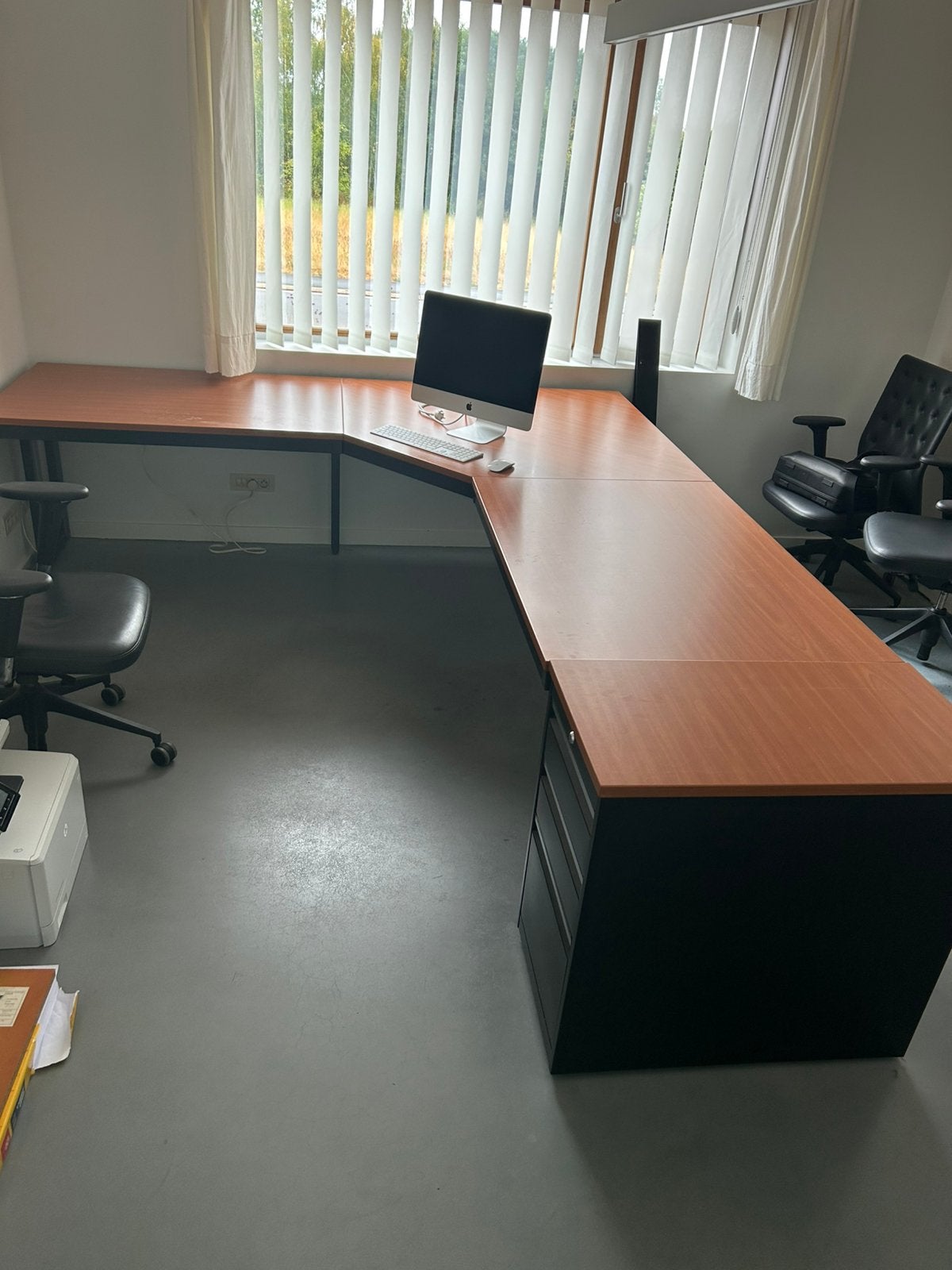 Bureau, Huis en Inrichting, Bureaus, Ophalen, Zo goed als nieuw