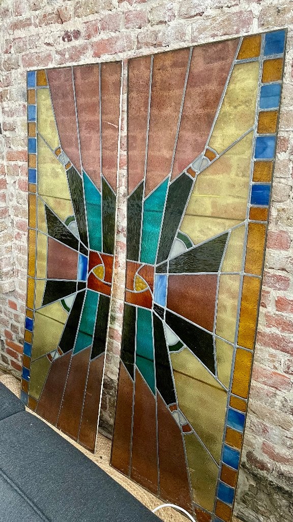 Twee unieke authentieke glasramen uit Brugse stadswoning, Ophalen