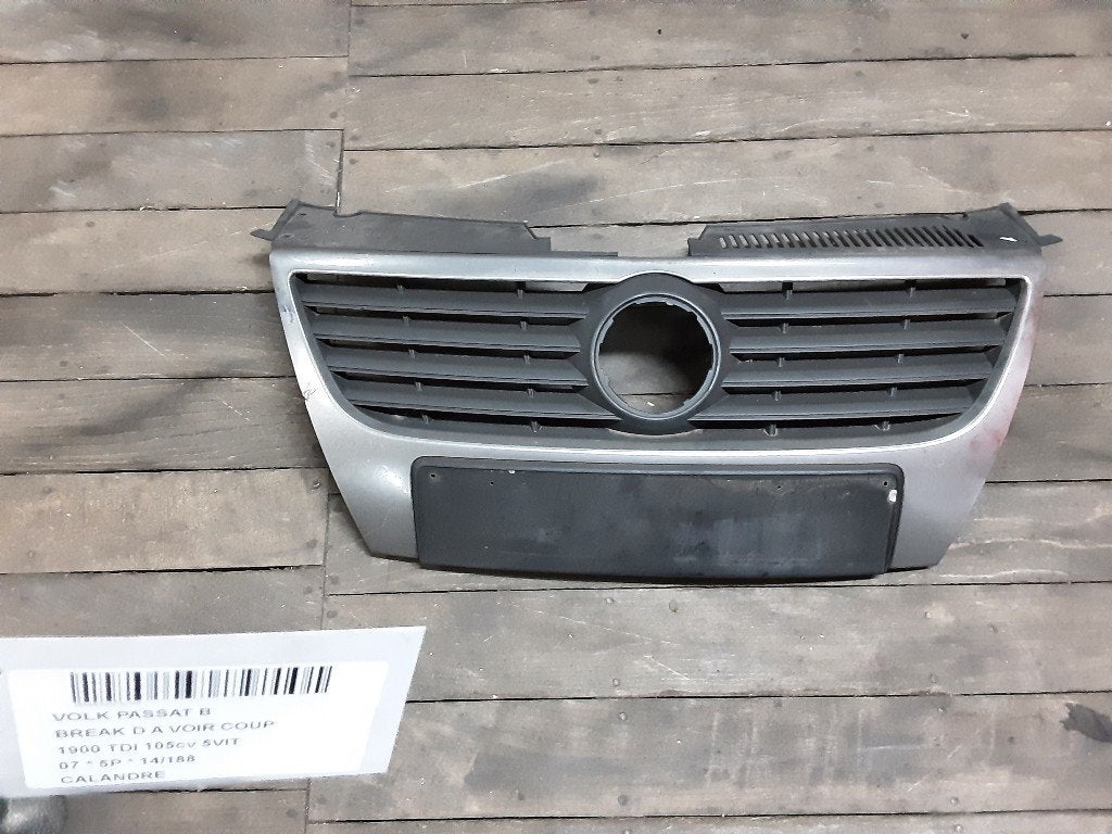 GRILLE AÉRATION Passat Variant (3C5) (3C0853651B), Volkswagen, Mevr. I. Hauben, Utilisé, Rue de l'Espoir 34 34
4030  GRIVEGNÉE, BE