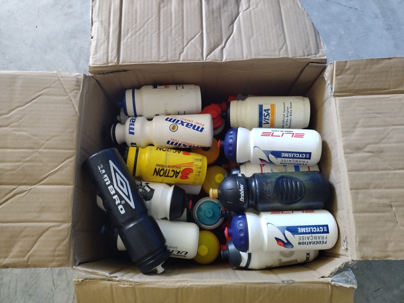 Bidons wielerteam tv, Fietsen en Brommers, Ophalen