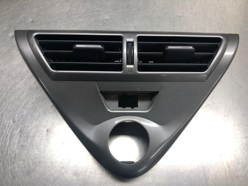 DASHBOARD LUCHTROOSTER Toyota iQ (|5541074010|), Gebruikt, Toyota