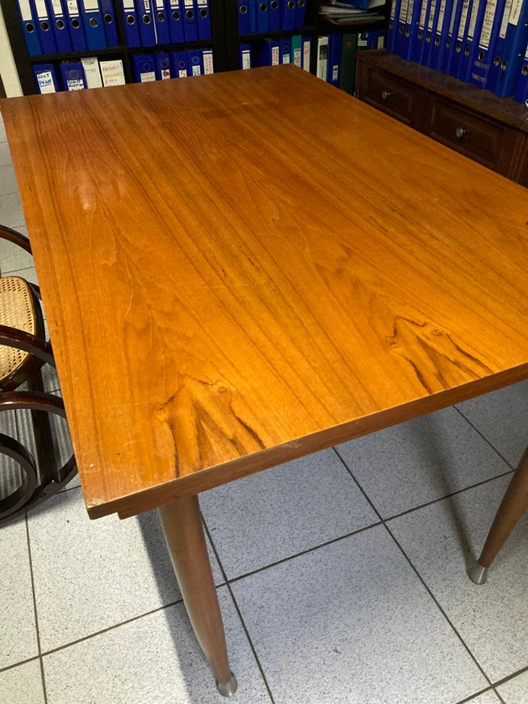 Belle table design année 50, Maison & Meubles, 100 à 150 cm, Cinq personnes ou plus, Comme neuf, Enlèvement