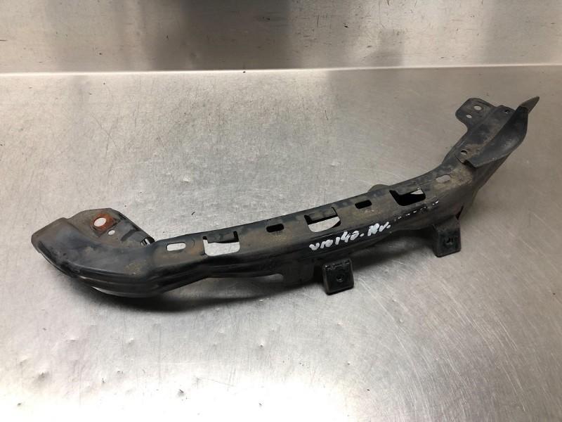 SUPPORT PARE-CHOCS AVANT DROIT Subaru Forester (SG), Utilisé, Subaru