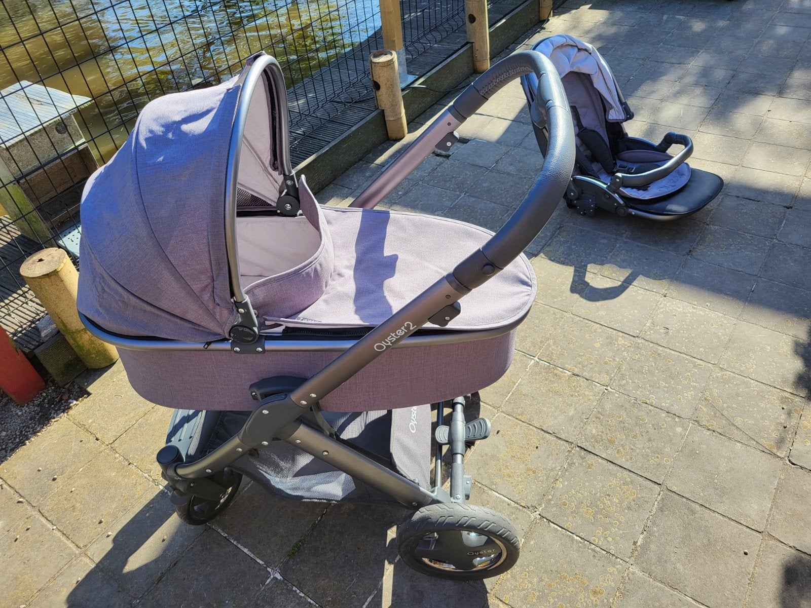 Oyster2 combi grijs, Enfants & Bébés, Poussettes & Combinaisons, Poussette combi, Autres marques, Avec nacelle, Tige de poussée réglable