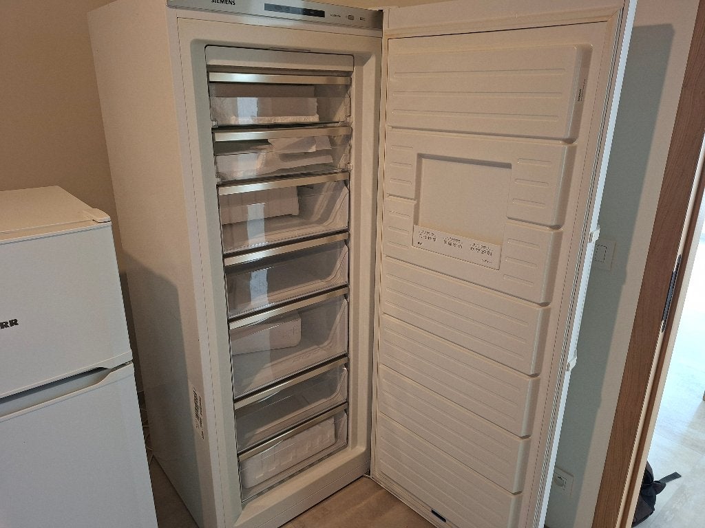 Diepvriezer Siemens, Elektronische apparatuur, 160 cm of meer, Zo goed als nieuw, Ophalen, Vrieskast