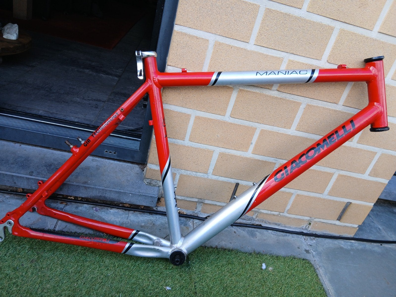 giacomelli. alu belgian bike frame, Fietsen en Brommers, Ophalen, Frame, Gravelbike, Zo goed als nieuw