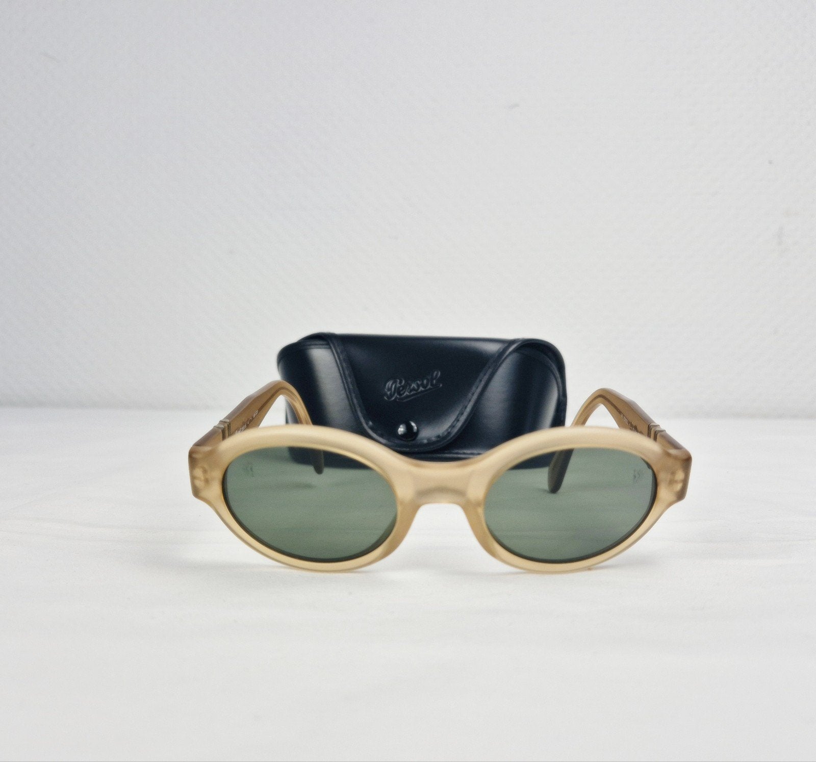Lunettes de soleil Persol, Enlèvement ou Envoi, Lunettes de soleil
