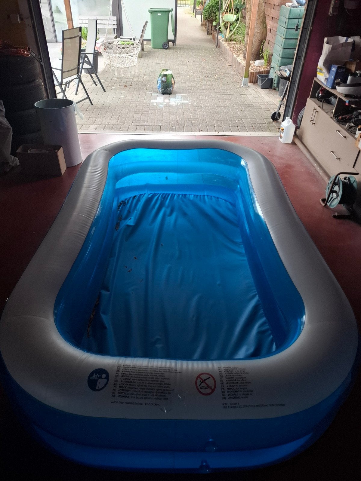 Zwembad 7€, Enlèvement