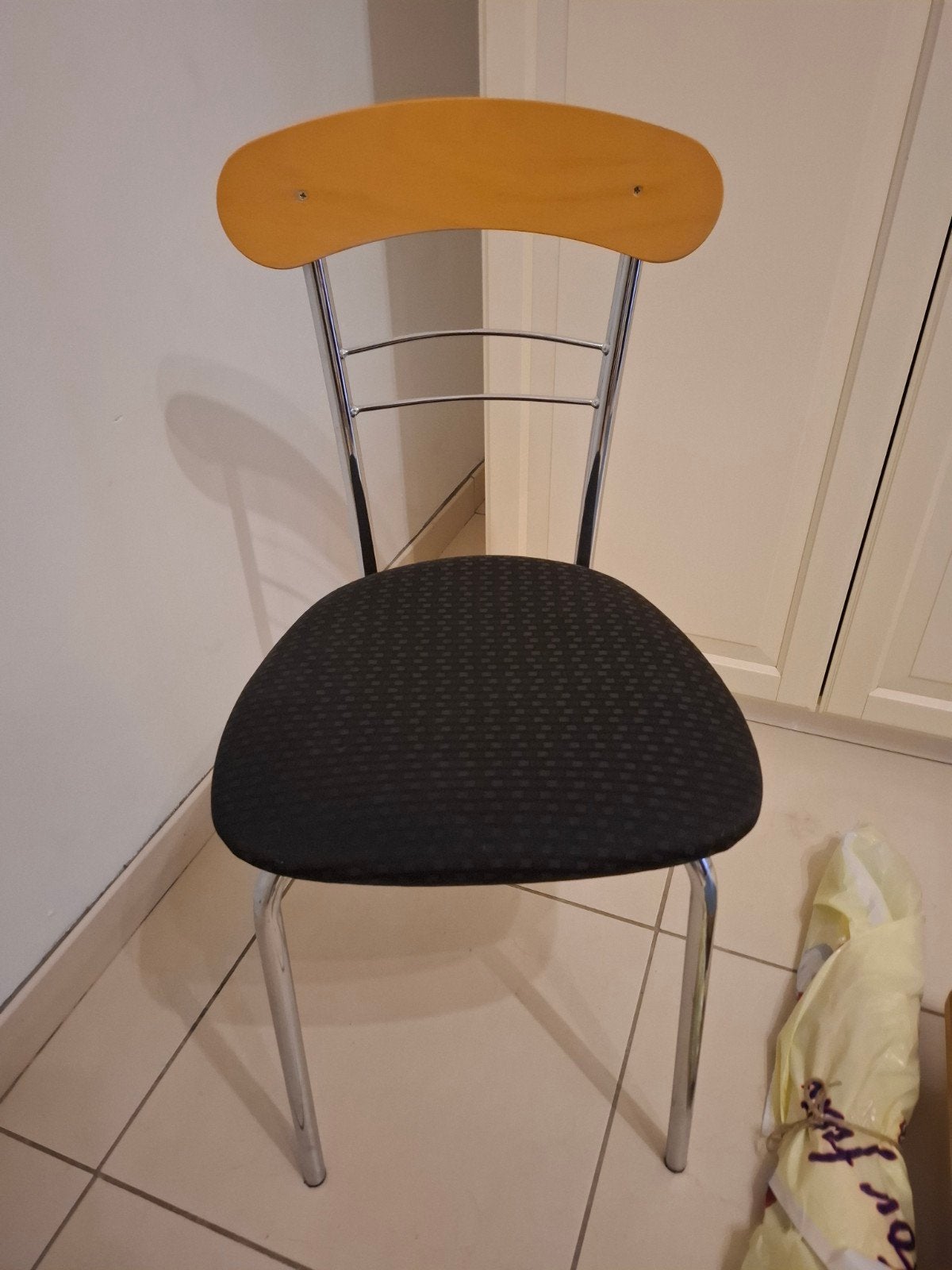 table et 4 chaises, Maison & Meubles, Enlèvement