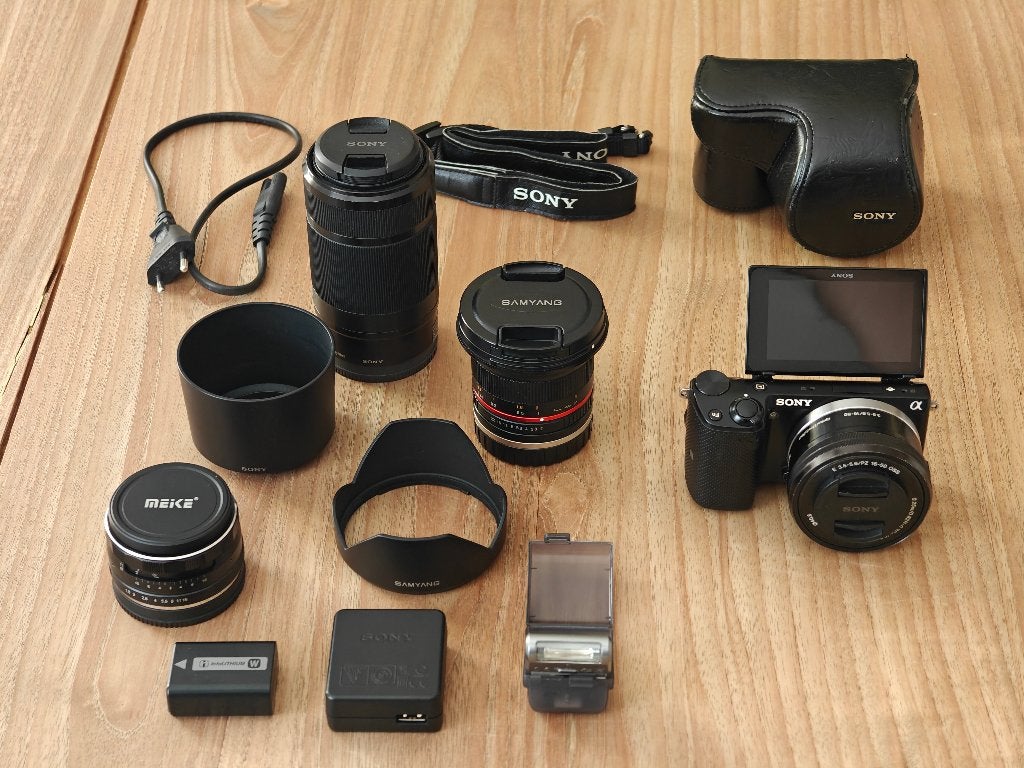 Sony NEX-5T + 4 Lenzen - Travel Astro E-mount Kit, Ophalen, Gebruikt, 16 megapixels, Handmatige focus