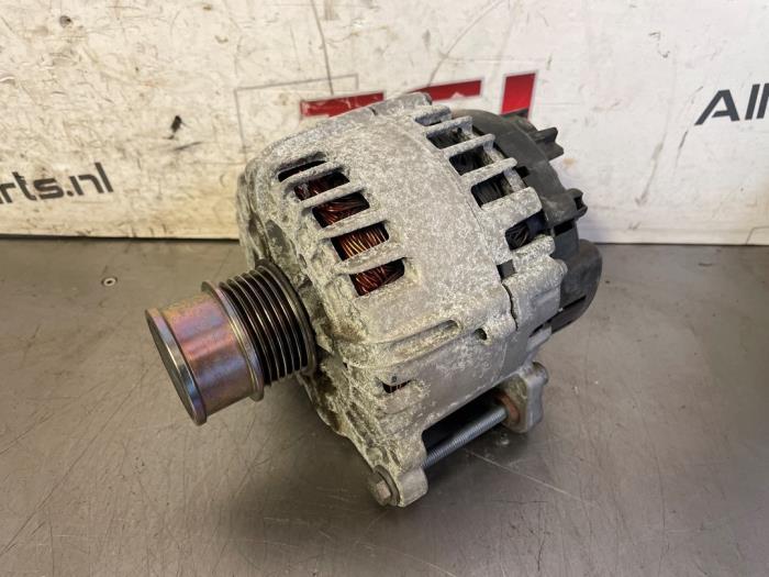 Dynamo d'un Volkswagen Golf Sportsvan, Volkswagen, -, 3 mois de garantie, Utilisé