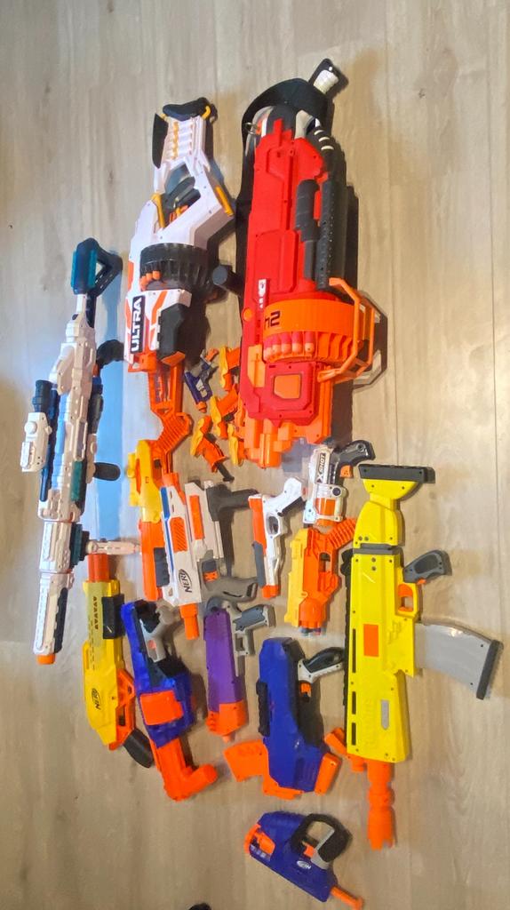 Collectie Nerf geweren, Ophalen, Zo goed als nieuw