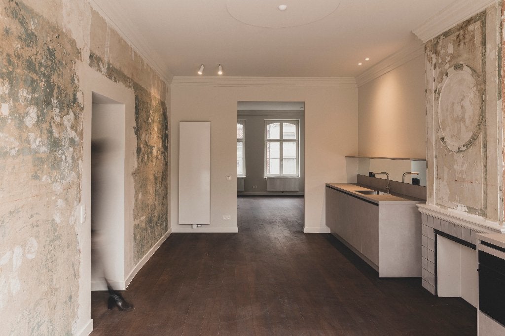 Uniek Appartement Met Zuidgericht Terras Te Huur, Maaseik, 50 m² ou plus, Province de Limbourg