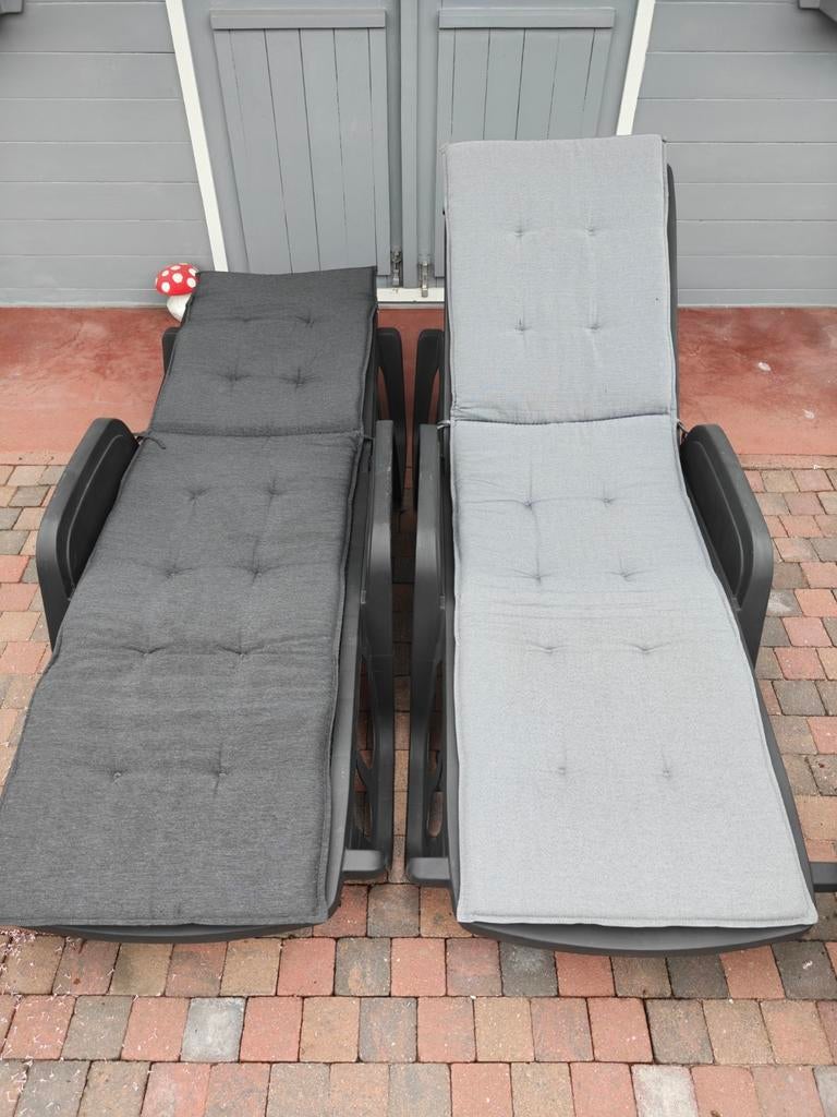 2 LIGBEDDEN + KUSSENS, Tuin en Terras, Ligbedden, Ophalen