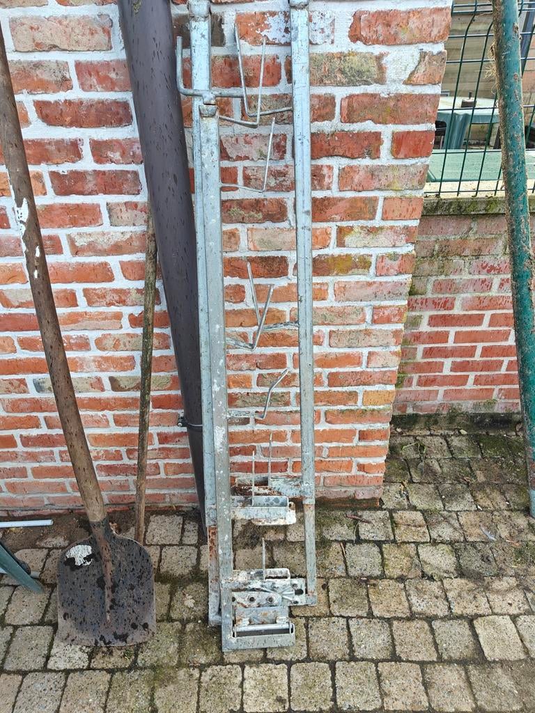 Leuningen, Doe-het-zelf en Bouw, Ophalen