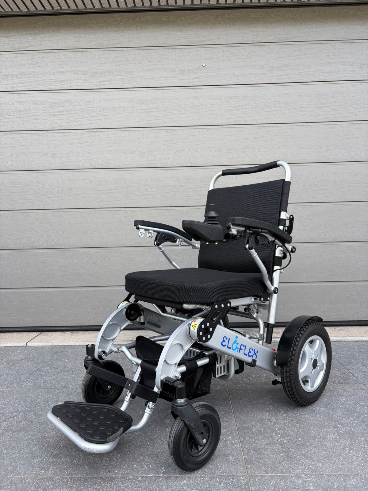Chaise roulante électrique plaible - Eloflex Type P -, Divers, Chaises roulantes, Enlèvement ou Envoi, Pliant, Comme neuf, Fauteuil roulant électrique