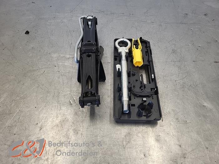 Krikset van een Opel Combo, Gebruikt, -, -, Opel
