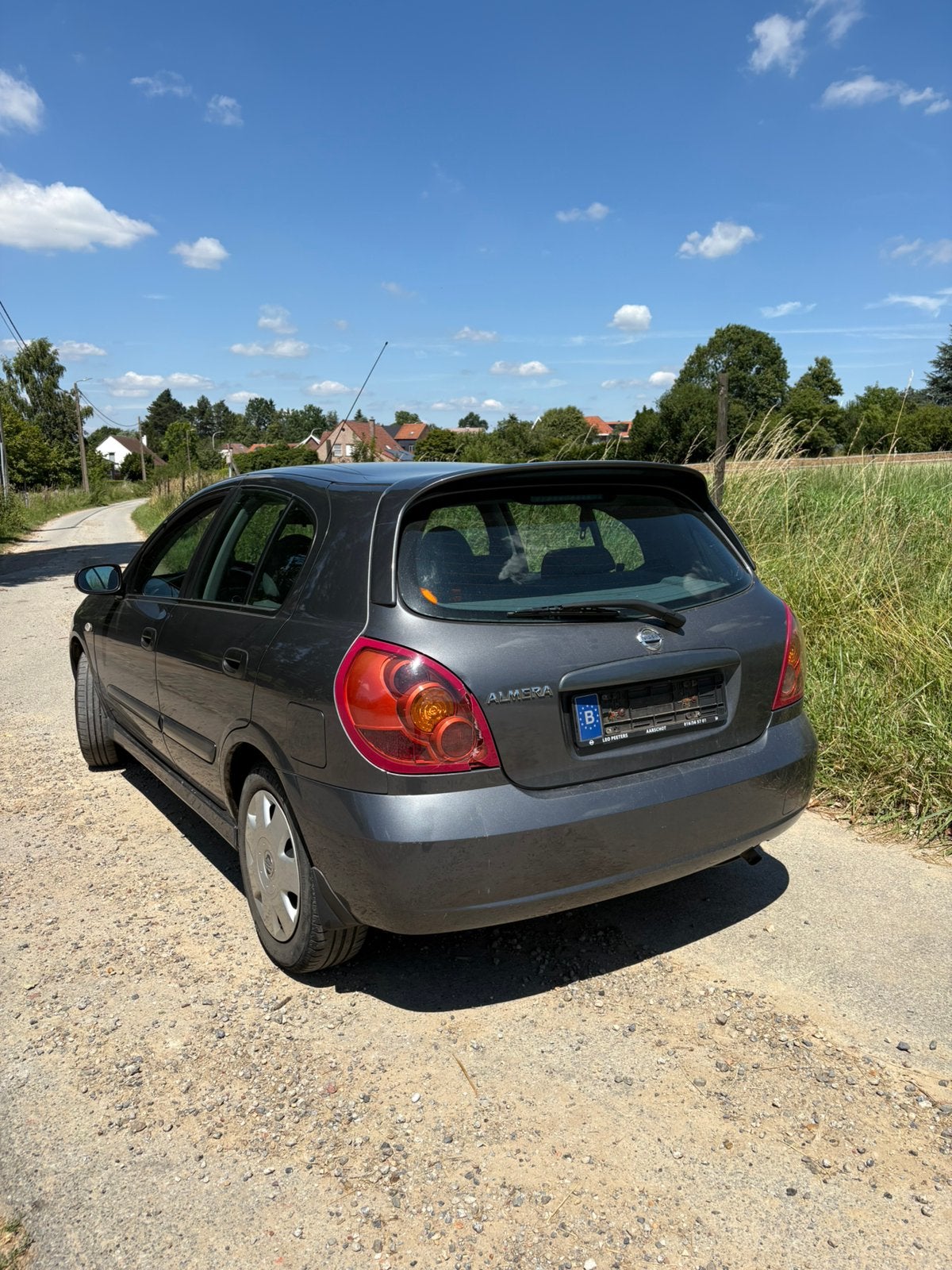 Nissan Almera 1.5 16V Zeer nette staat Airco 1 ste eigenaar, Auto's, 1497 cc, 4 cilinders, 72 kW, Bedrijf