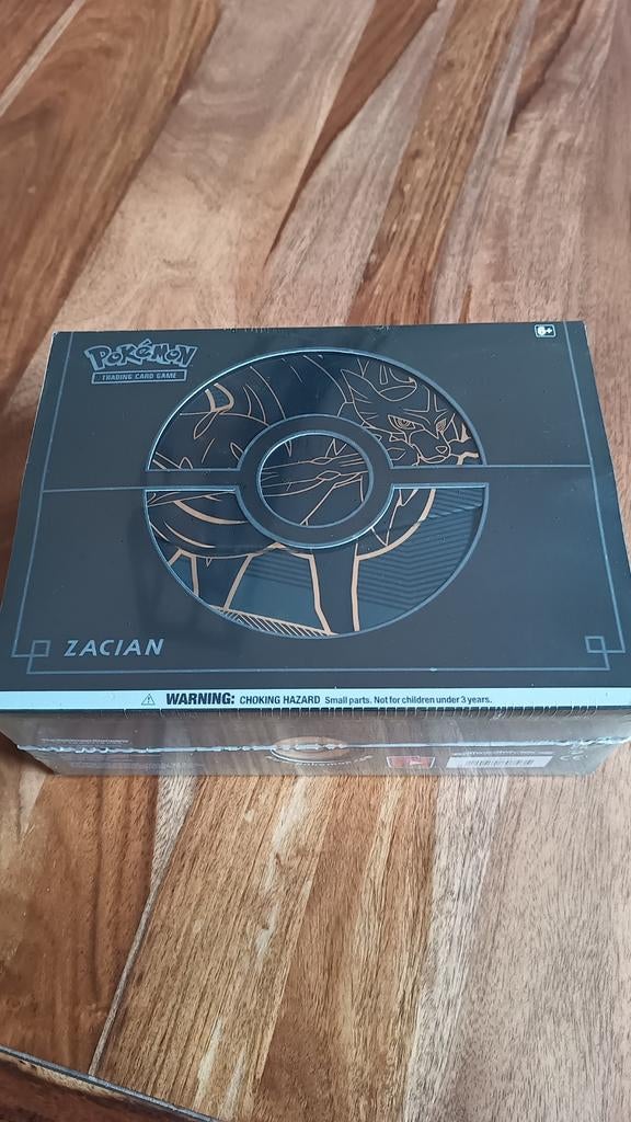 Sword & Shield elite trainer box PLUS Zacian, Ophalen of Verzenden